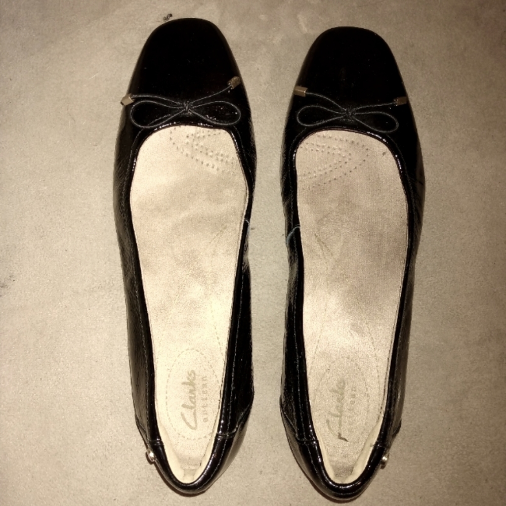 Patent leather flats (never worn)